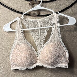 Victoria's Secret Cream Lace Bra